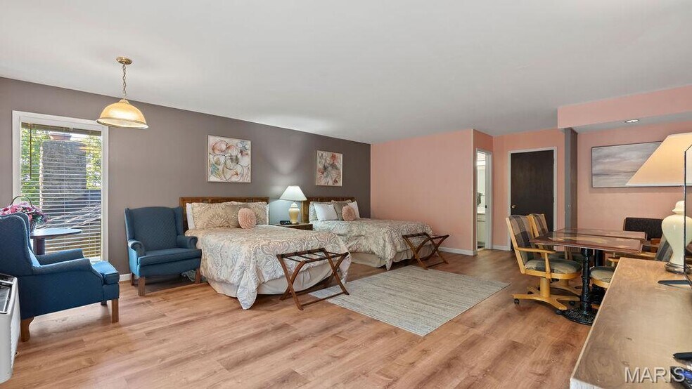 More Photos Of 35 Walkers Cay Drive, Osage Beach Apartments For Sale