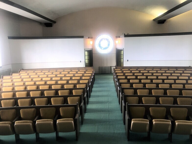 More Photos Of 329 E Moody Ave, New Castle Religious Facility For Sale