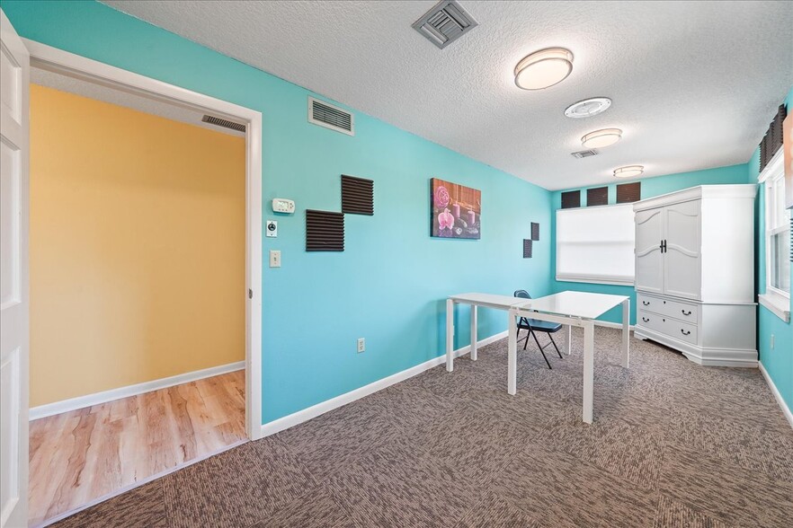 More Photos Of 111 Scott St, Melbourne Office For Sale