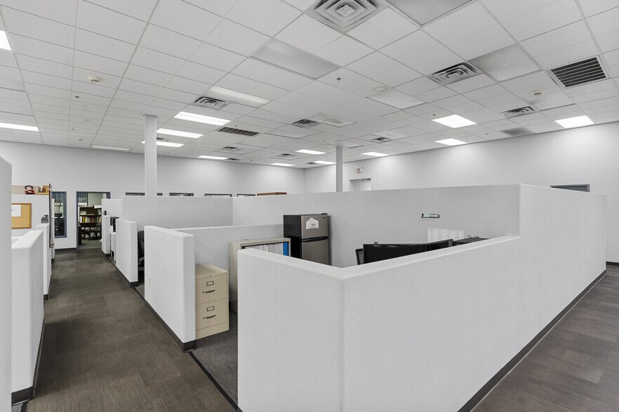 More Photos Of 2727 S Rainbow Blvd, Las Vegas Office For Sale