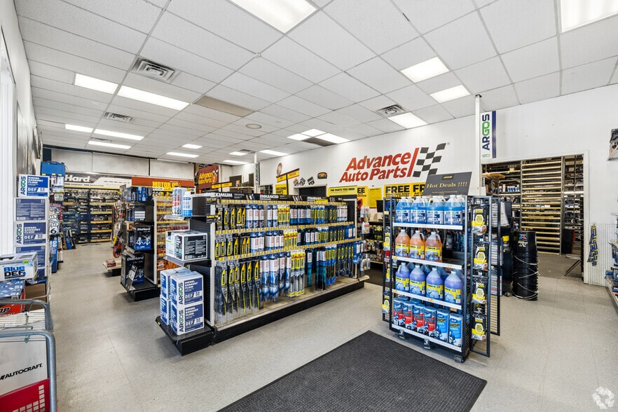 More Photos Of 22 Westmoreland Ave, White Plains Warehouse For Sale