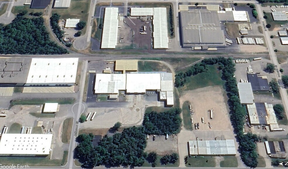 More Photos Of 2321 Jefferson St, Wisconsin Rapids Manufacturing For Sale