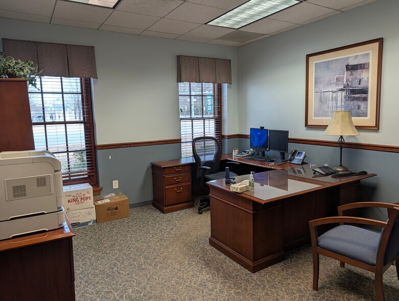 More Photos Of 4139 Ironbound Rd, Williamsburg Bank For Sale