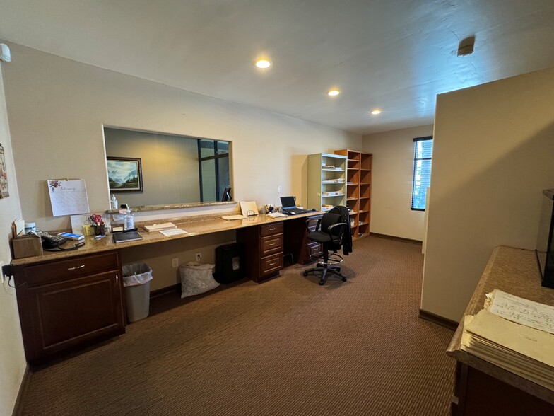 More Photos Of 2505 M St, Bakersfield Medical For Lease