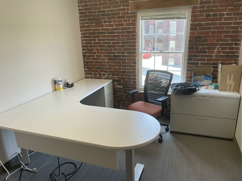 More Photos Of 199-205 Cabot St, Lowell Distribution For Sale