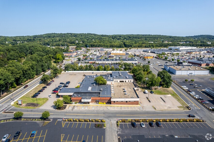 More Photos Of 165 Mill St, Leominster Medical For Lease