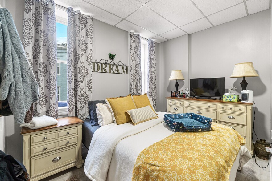 More Photos Of 136 Broadway, Hagerstown Apartments For Sale