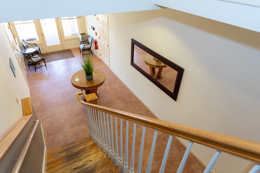 More Photos Of 1587 Boston Post Rd, Westbrook Unknown For Lease