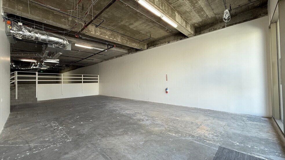 More Photos Of 9300 Wilshire Blvd, Beverly Hills Office For Sale