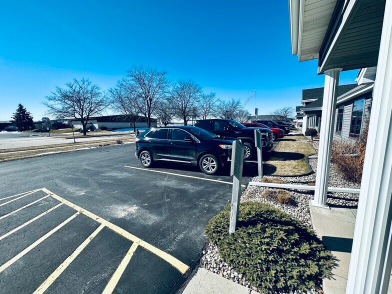 More Photos Of 885 Western Ave, Fond Du Lac Medical For Lease