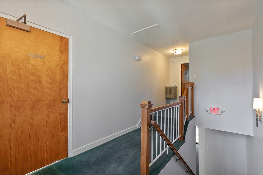 More Photos Of 8417 Patterson Ave, Richmond Office For Lease