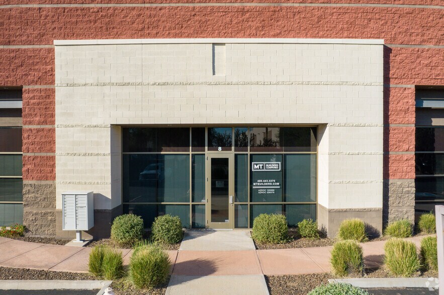 More Photos Of 9035 E Pima Center Pky, Scottsdale Light Manufacturing For Lease