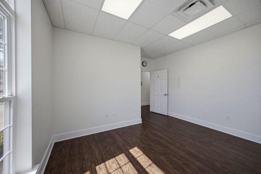 More Photos Of 7385 Applegate Ln, Chattanooga Medical For Lease