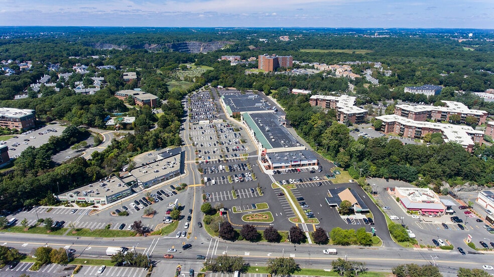 Primary Photo Of 450 Paradise Rd, Swampscott Unknown For Lease