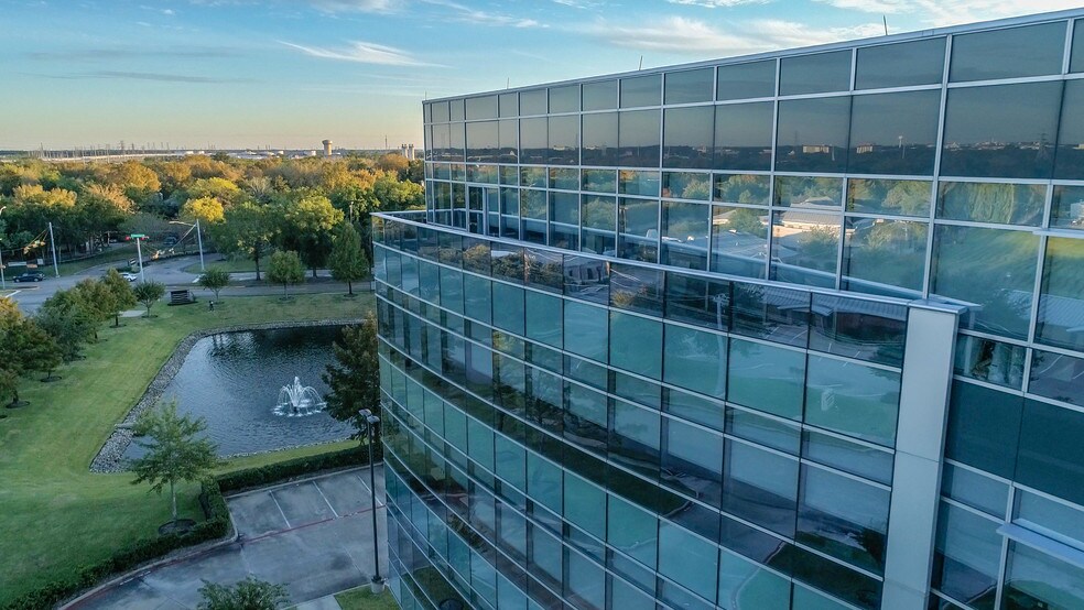 More Photos Of 455 E Medical Center Blvd, Webster Medical For Lease