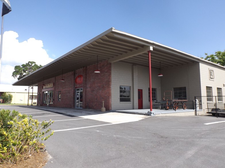 More Photos Of 1201 W Main St, Leesburg Service For Lease