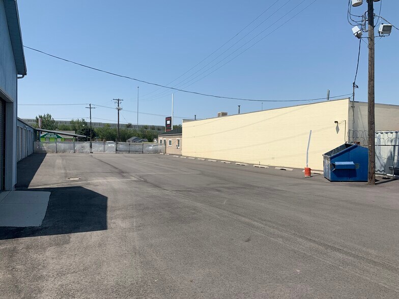 More Photos Of 3403 S 300 W, Salt Lake City Service For Lease