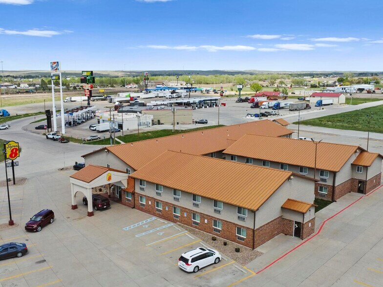 More Photos Of 500 E A St, Ogallala Hotel For Sale
