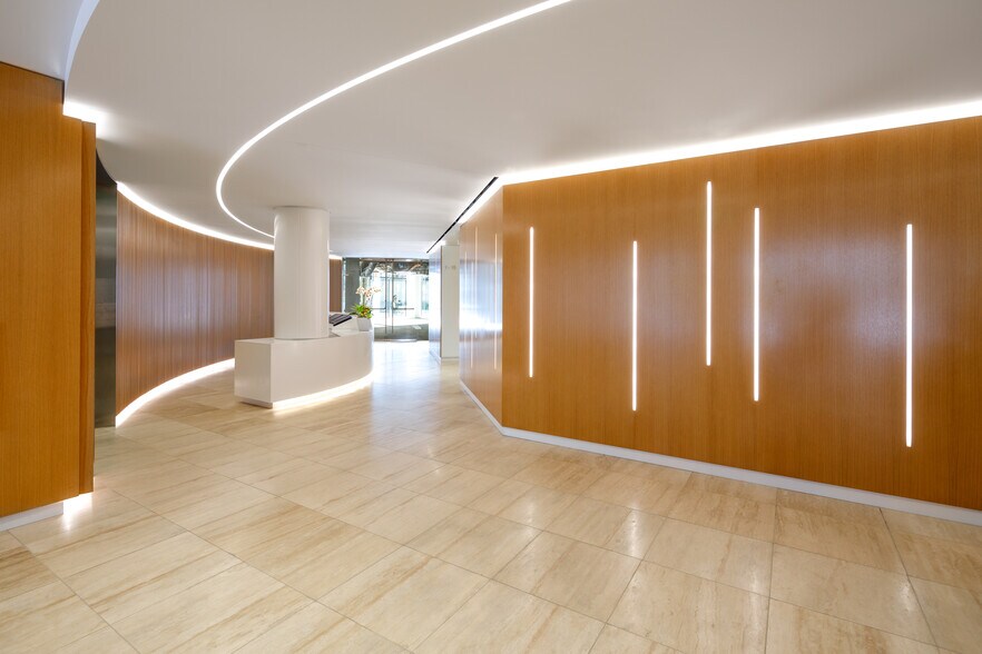 More Photos Of 1801 Century Park E, Los Angeles Office For Lease