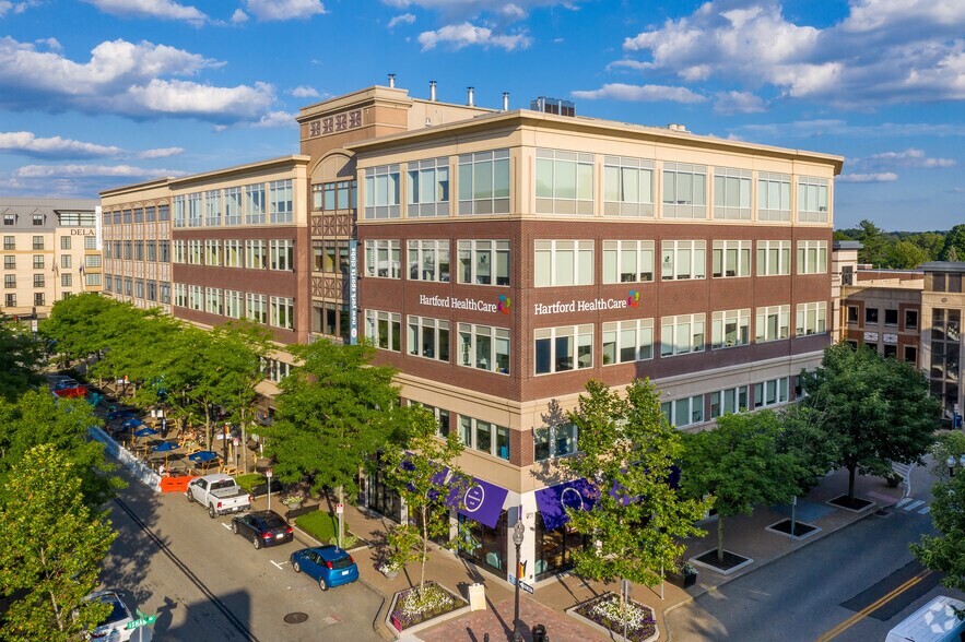 More Photos Of 62 Memorial Rd, West Hartford Unknown For Lease