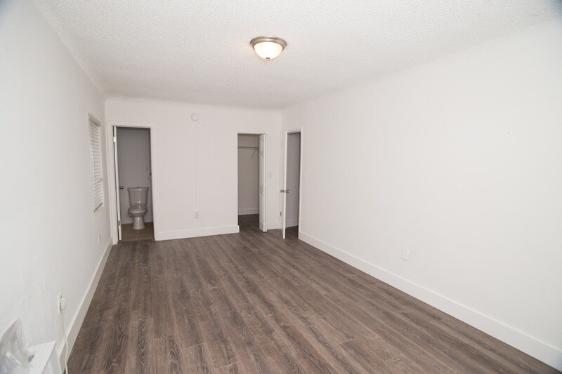 More Photos Of 1995 Bay Dr, Miami Beach Apartments For Sale