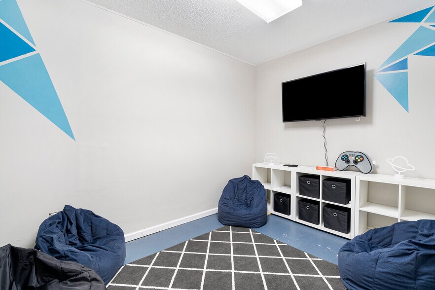 More Photos Of 5408 Tryon Rd, Raleigh Religious Facility For Sale