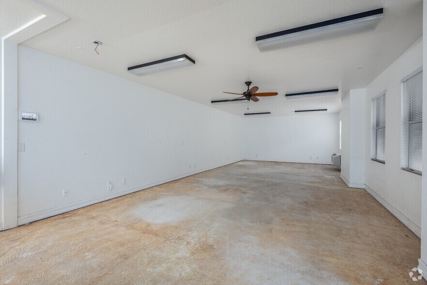 More Photos Of 1530 16th St, Sacramento Storefront Retail Office For Lease