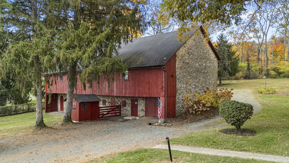 More Photos Of 1041 Reading Ave, Boyertown General Retail For Sale