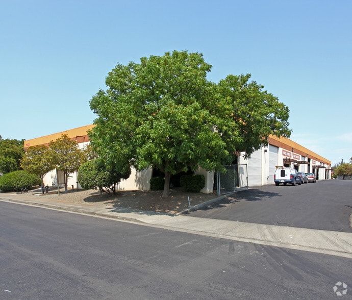 More Photos Of 1601 Enterprise Dr, Fairfield Warehouse For Sale