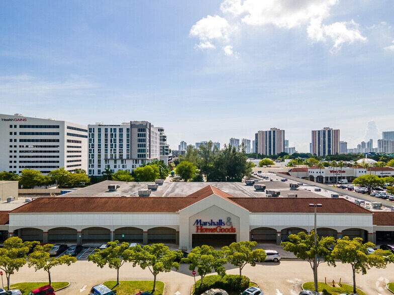 More Photos Of 20401 Biscayne Blvd, Aventura Unknown For Lease