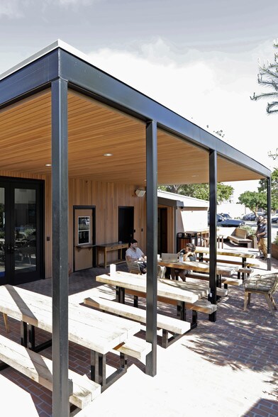 More Photos Of 606-654 Venice Blvd, Venice Loft Creative Space For Lease