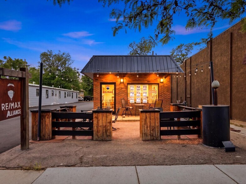 Primary Photo Of 109 N Public Rd, Lafayette Freestanding For Sale