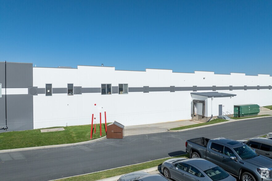 More Photos Of 151 E 3450 N, Spanish Fork Warehouse For Sale