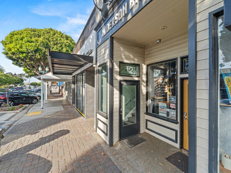 More Photos Of 212 Main St, Seal Beach Office Residential For Lease
