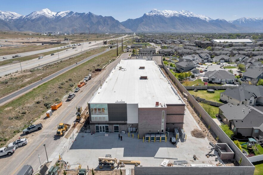 More Photos Of 275 W Bullriver Rd, Lehi Self Storage For Sale