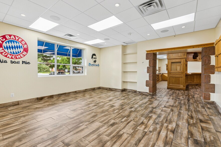 More Photos Of 102 N Rogers St, Aberdeen Restaurant For Sale