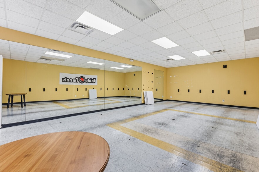 More Photos Of 45 Old Peachtree Rd NE, Suwanee General Retail For Lease