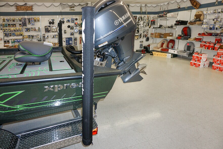 More Photos Of 18050 County Road 1000, Saint James Storefront For Lease