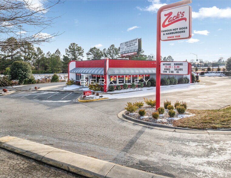 More Photos Of 3120 Garden Rd, Burlington Restaurant For Sale