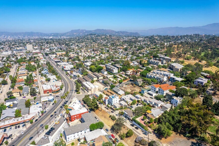 More Photos Of 1303 Lilac Terrace, Los Angeles Apartments For Sale