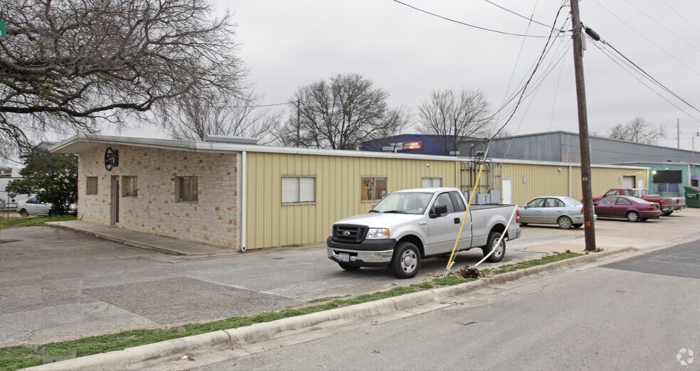 Primary Photo Of 1413 Sam Bass Rd, Round Rock Warehouse For Lease
