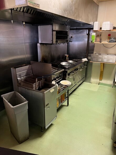More Photos Of 154 New Britain Ave, Rocky Hill Restaurant For Sale