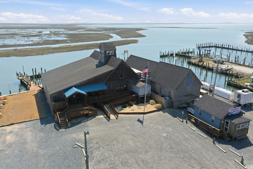 More Photos Of 17 Atlantic Ave, Wachapreague Restaurant For Sale