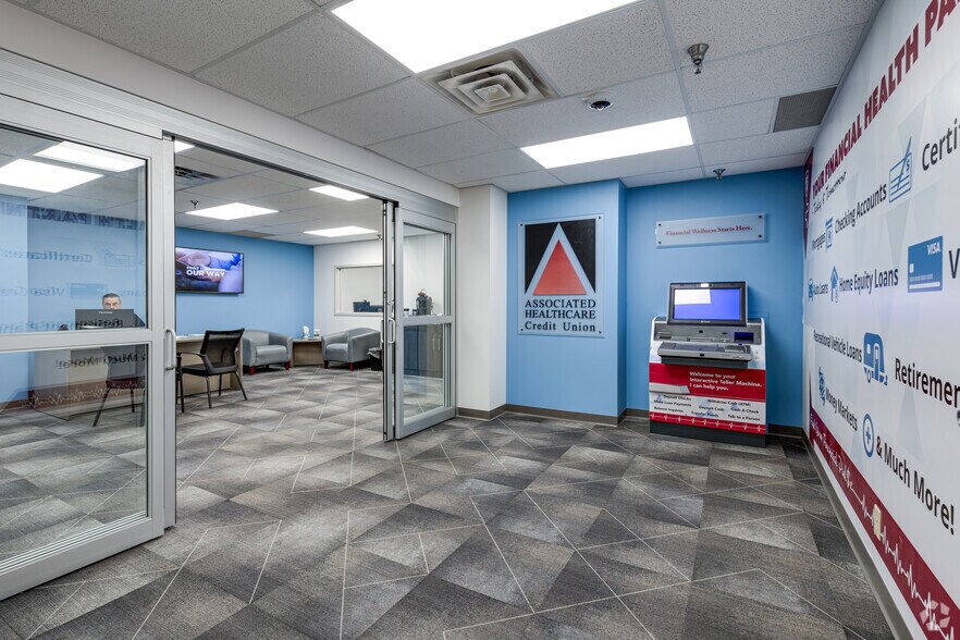 More Photos Of 360 Sherman St, Saint Paul Medical For Lease