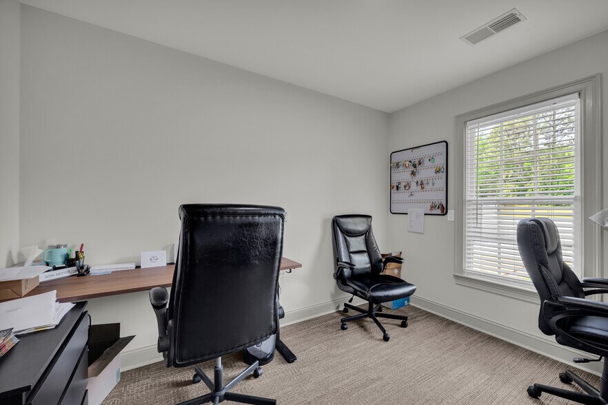 More Photos Of 679 Hospital Rd, Commerce Medical For Lease