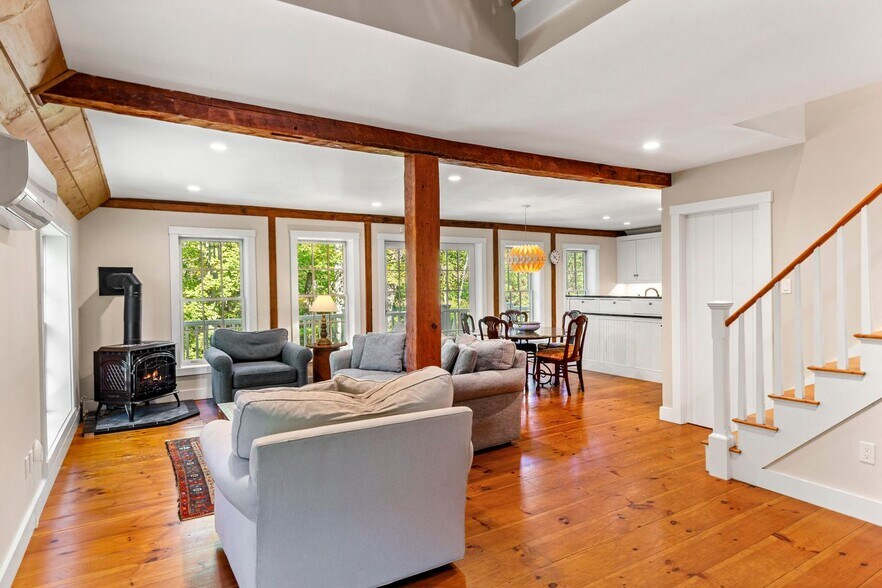 More Photos Of 22 High St, Camden Hospitality For Sale