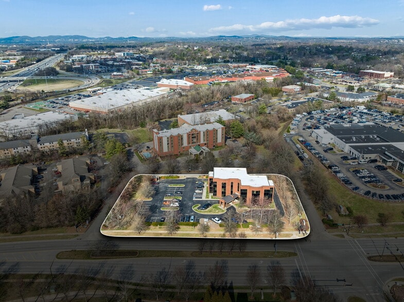 More Photos Of 660 Bakers Bridge Ave, Franklin Loft Creative Space For Lease