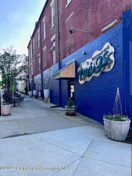 More Photos Of 1 E Tioga St, Tunkhannock Restaurant For Sale