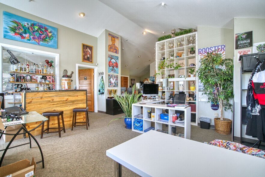 More Photos Of 7101 LaVista, Niwot Medical For Sale