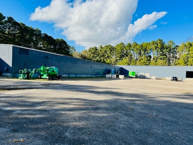More Photos Of 175 Fordville Rd, Ridgeland Warehouse For Lease